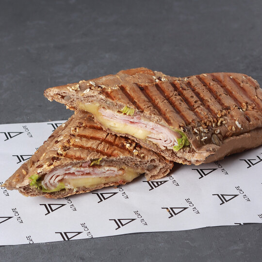 Turkey Mozzarella Sandwich